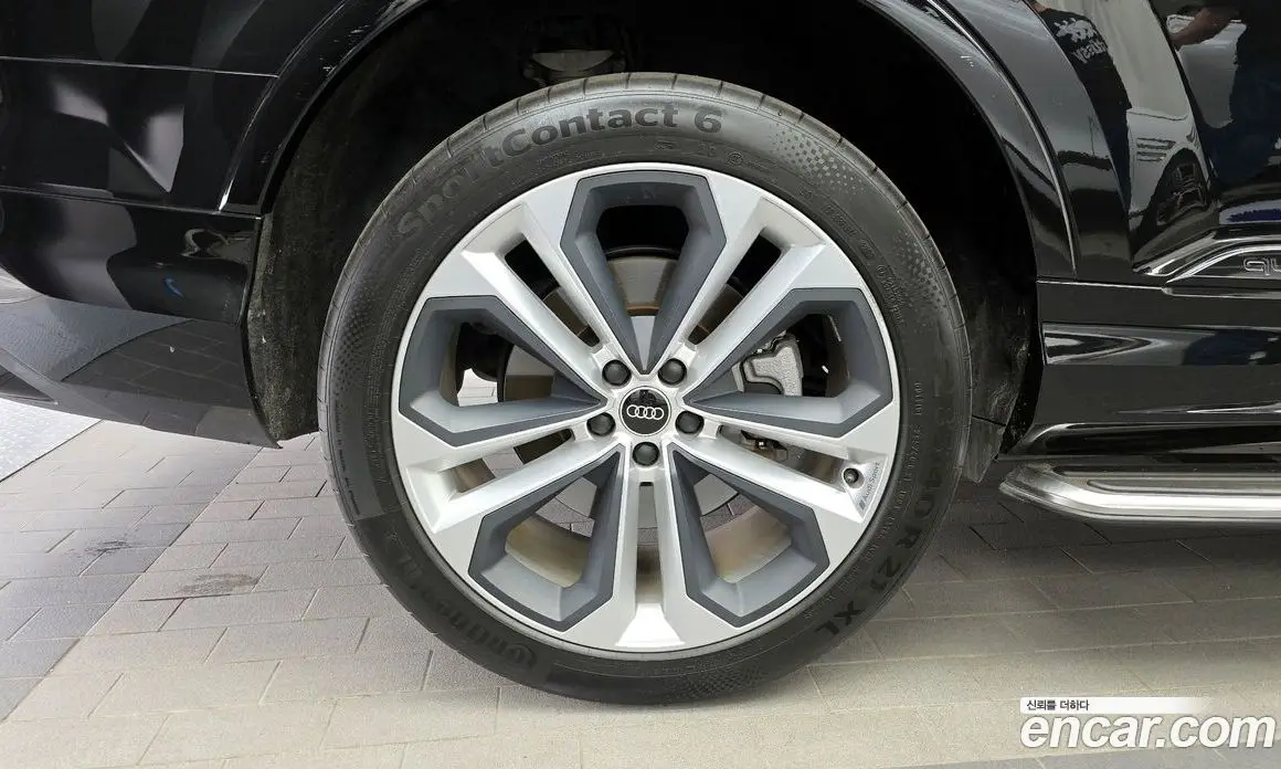 Audi Q7 2023 3.0 автомат (гидро), фото 5