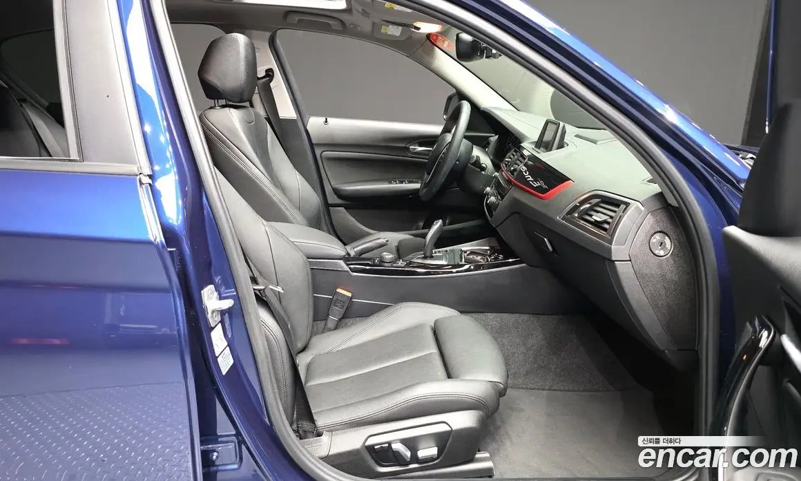 BMW 1 серия 2019 2.0 автомат (гидро), фото 17