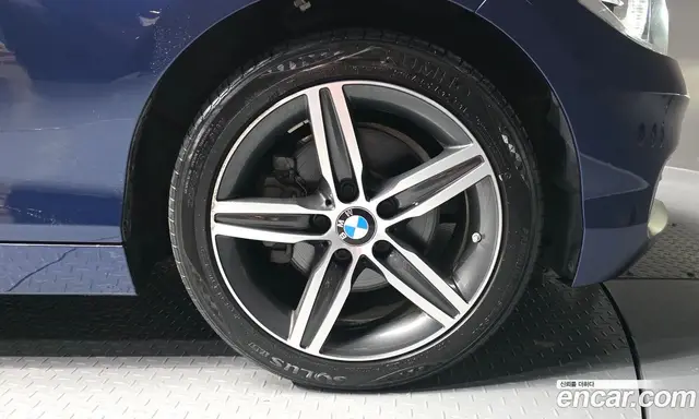 BMW 1 серия 2019 2.0 автомат (гидро), миниатюра 7