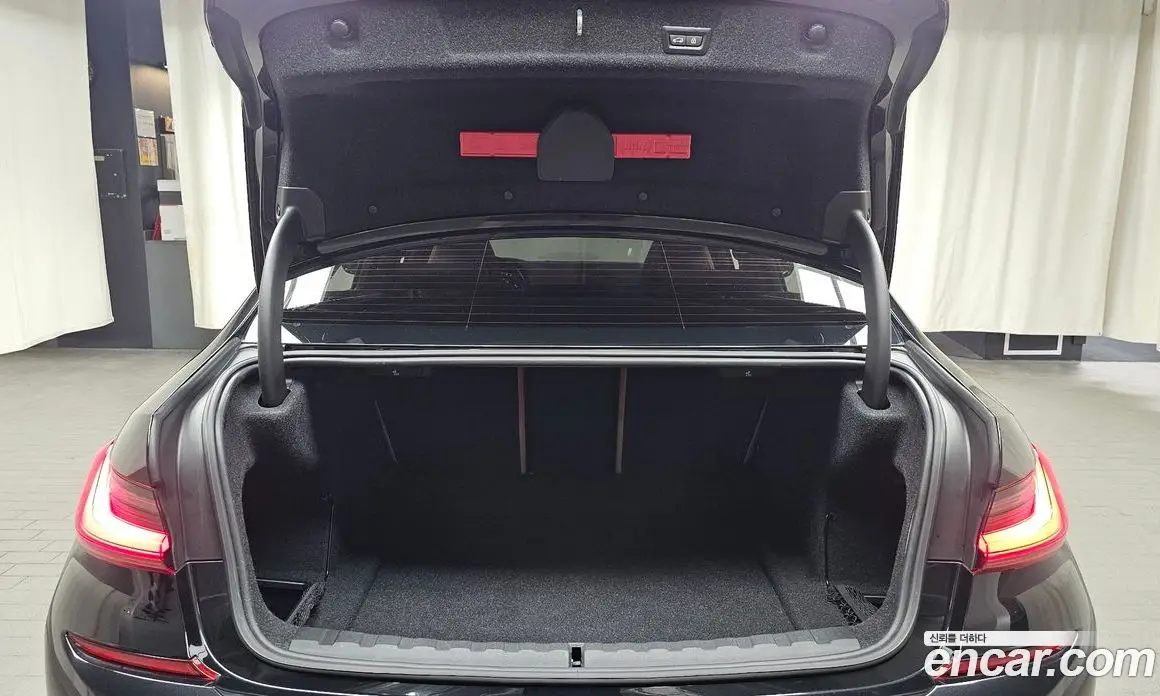 BMW 3 серия 2021 3.0 автомат (гидро), фото 25