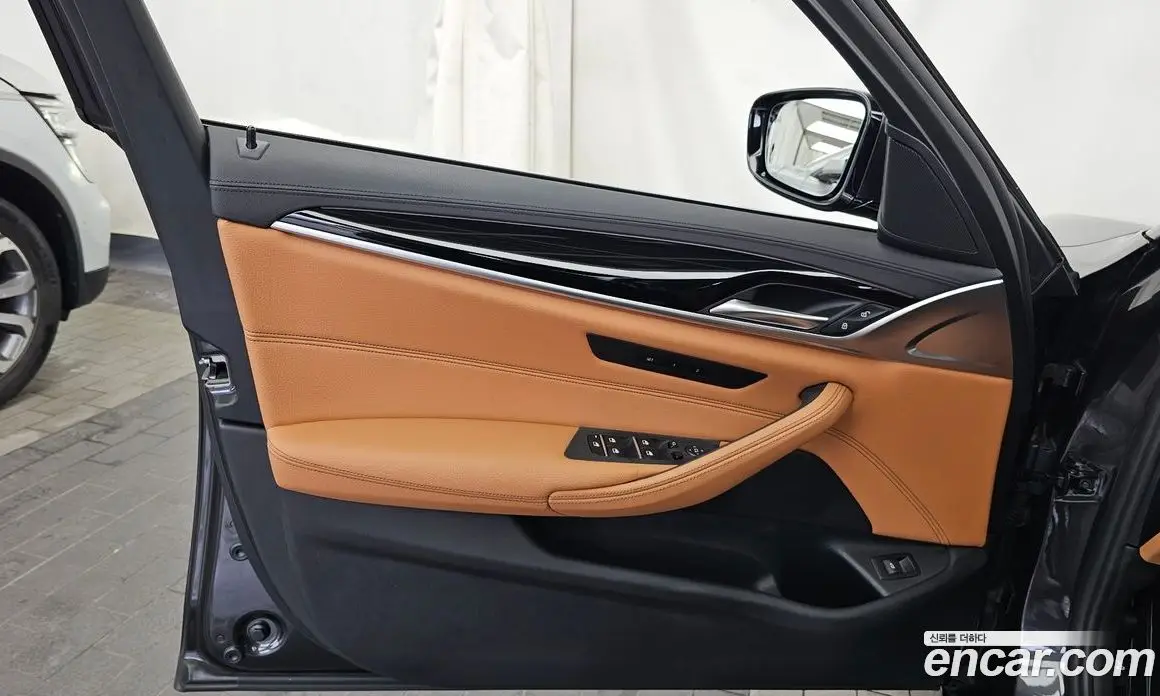 BMW 5 серия 2018 2.0 автомат (гидро), фото 14