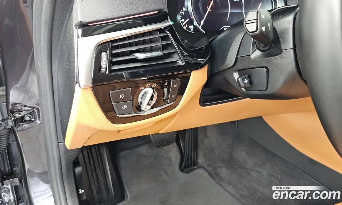 BMW 5 серия 2018 2.0 автомат (гидро), фото 28
