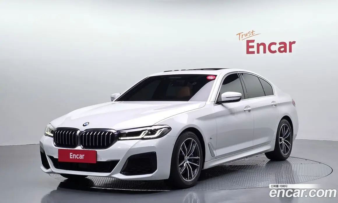 BMW 5 серия 2022 2.0 автомат (гидро), фото 1