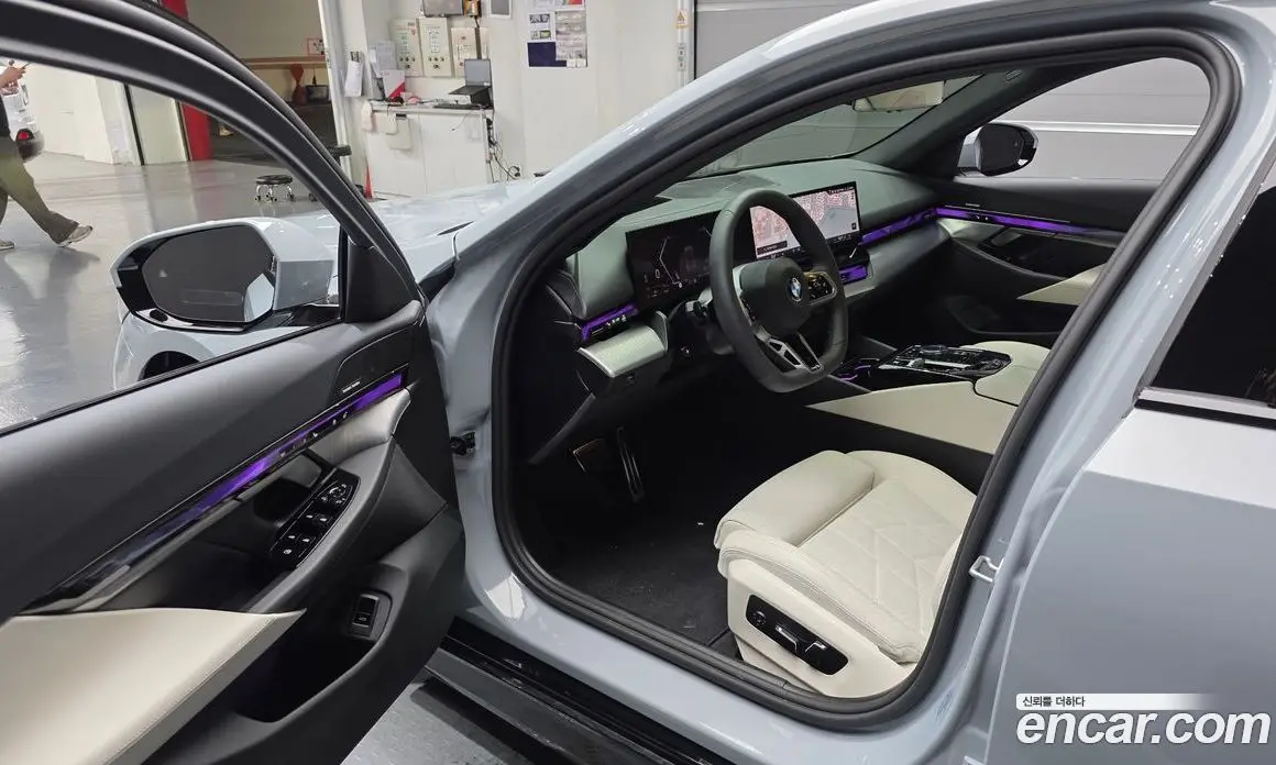 BMW 5 серия 2025 2.0 автомат (гидро), фото 10
