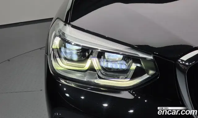 BMW X4 2021 2.0 автомат (гидро), миниатюра 7