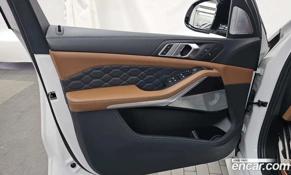 BMW X5M 2021 4.4 автомат (гидро), фото 14