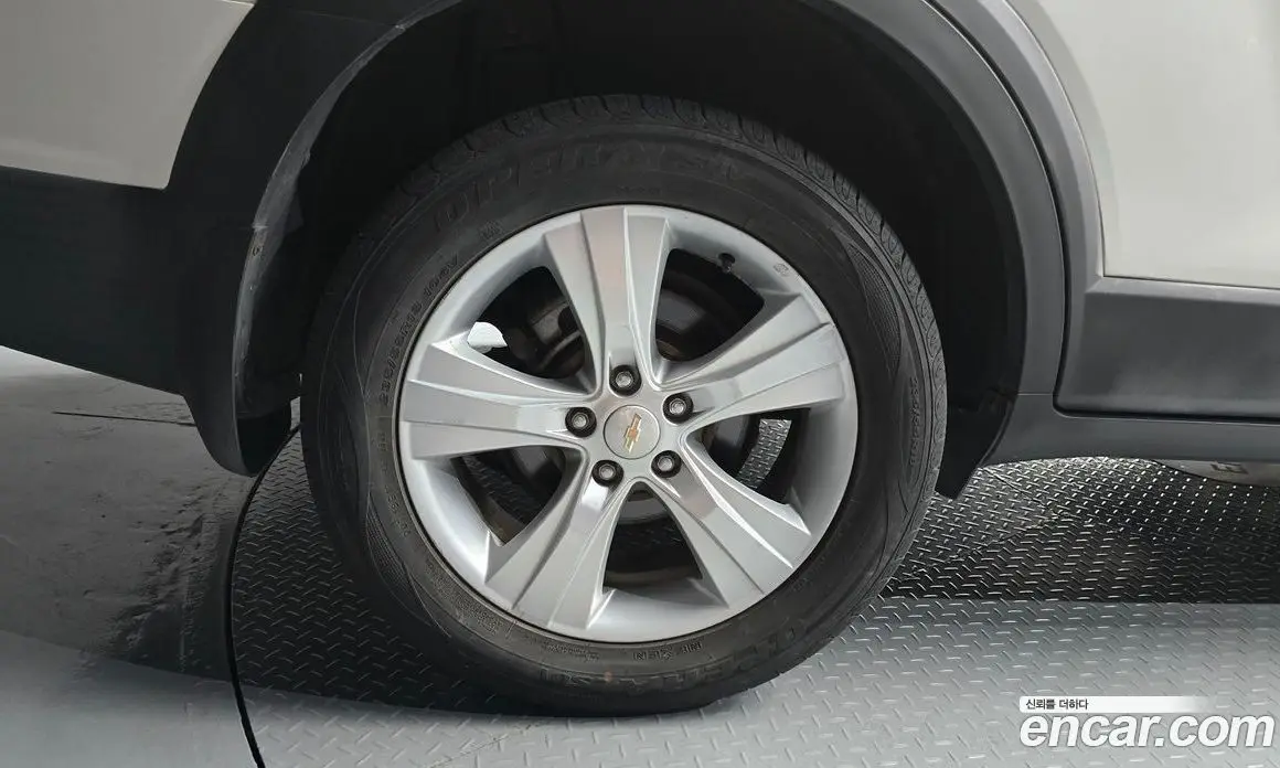 Chevrolet Captiva 2011 2.2 автомат (гидро), фото 5