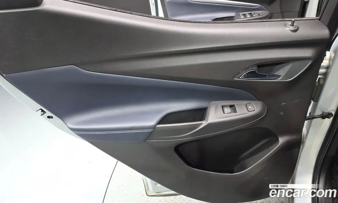 Chevrolet 볼트 EUV 2023 0.2 автомат (гидро), фото 14