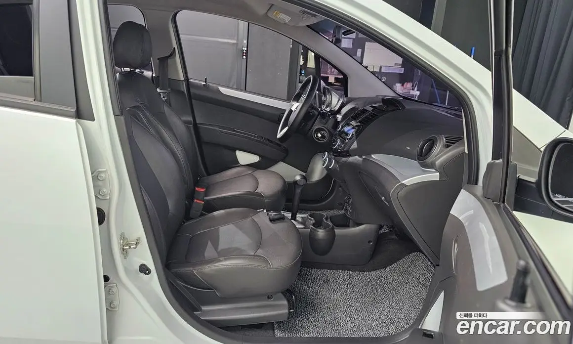 Chevrolet Spark 2014 1.0 автомат (гидро), фото 12