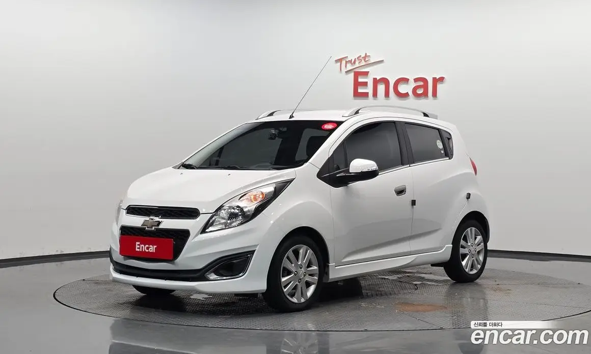 Chevrolet Spark 2014 1.0 автомат (гидро), фото 1