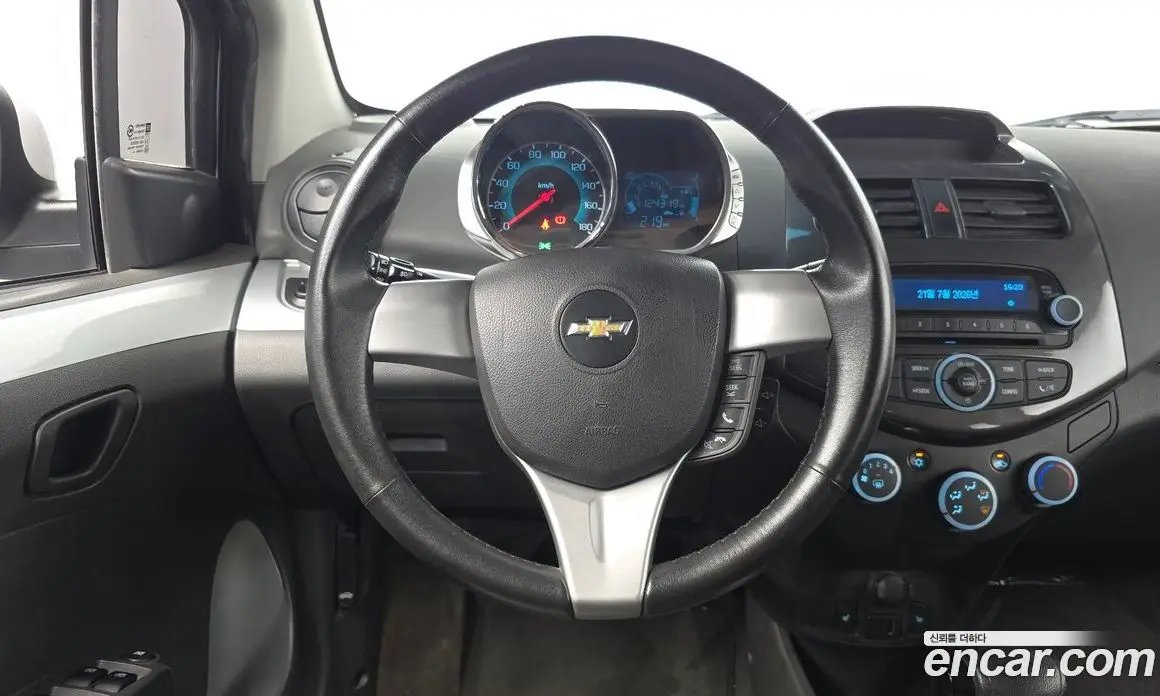 Chevrolet Spark 2014 1.0 автомат (гидро), фото 13