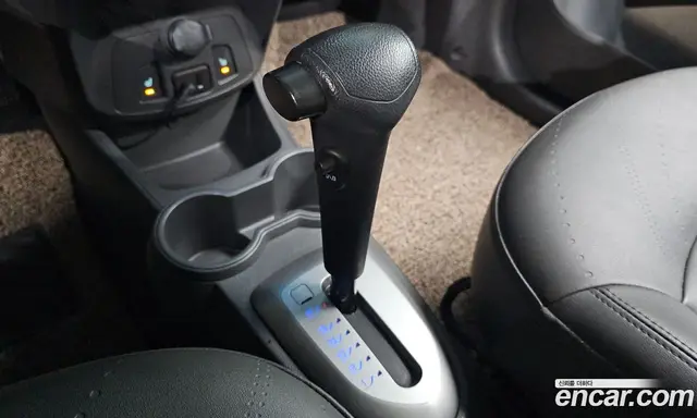 Chevrolet Spark 2014 1.0 автомат (гидро), миниатюра 11
