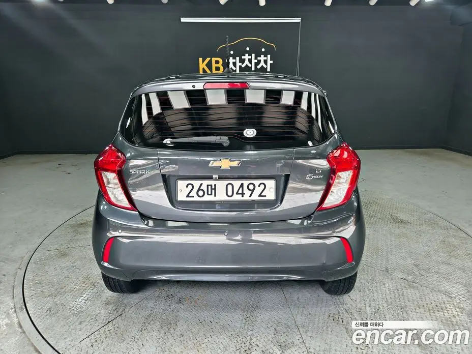 Chevrolet Spark 2016 1.0 автомат (гидро), фото 2