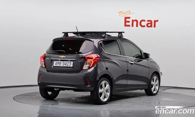 Chevrolet Spark 2016 1.0 автомат (гидро), миниатюра 1