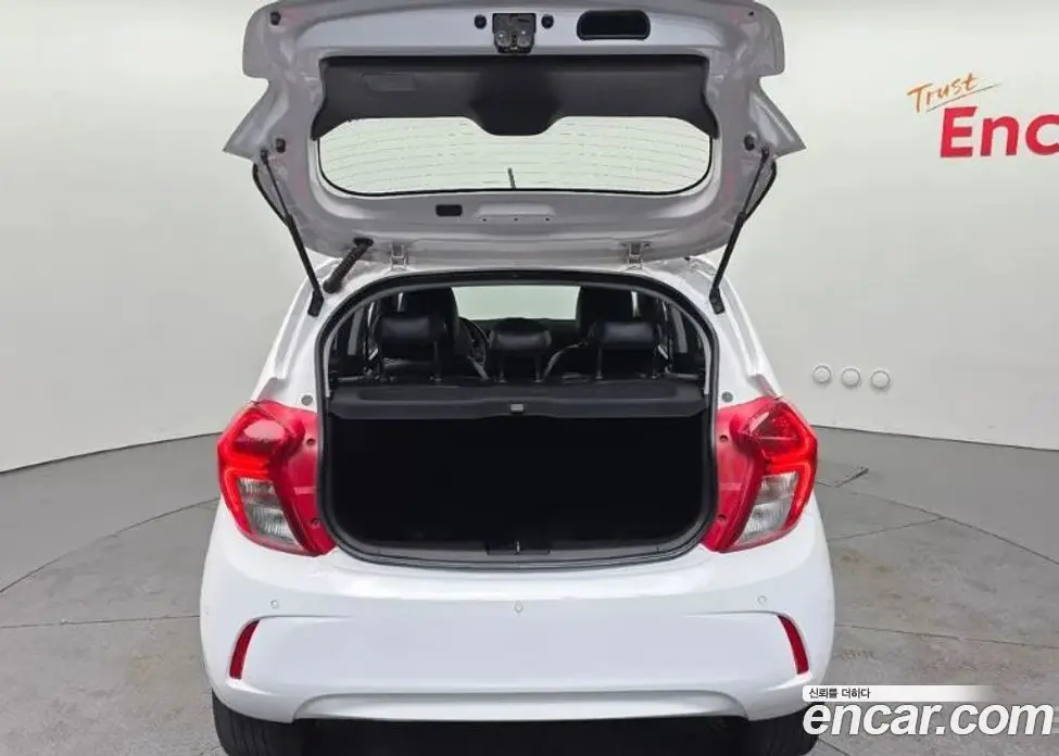 Chevrolet Spark 2016 1.0 автомат (гидро), фото 20