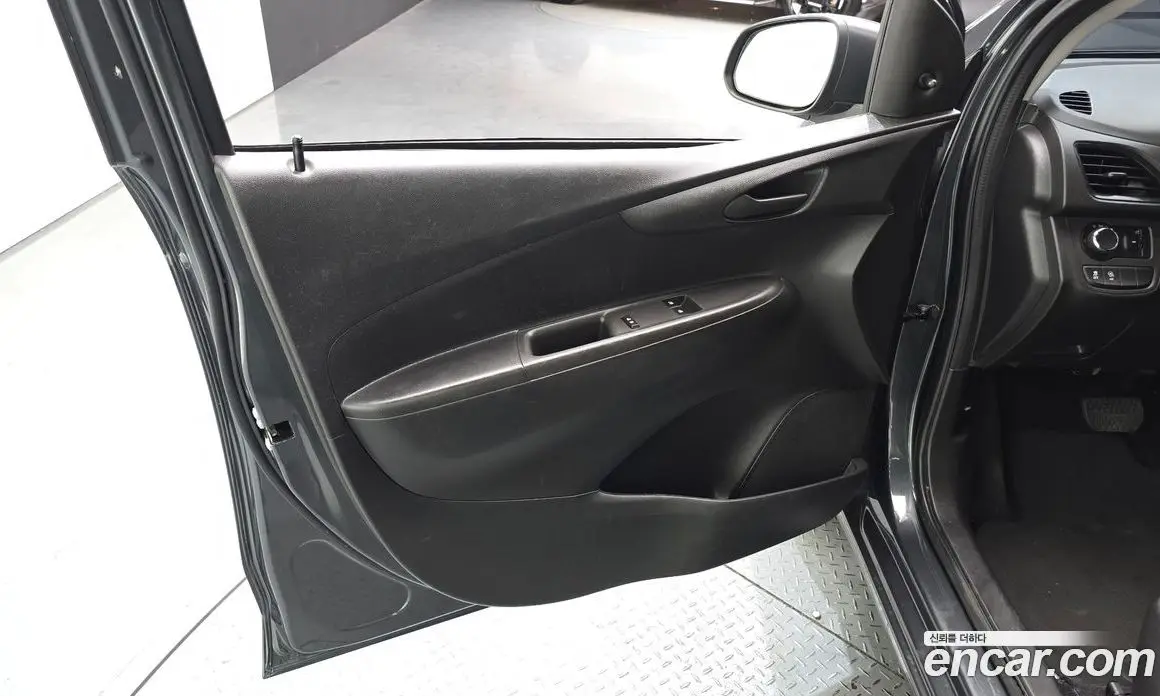 Chevrolet Spark 2018 1.0 автомат (гидро), фото 14