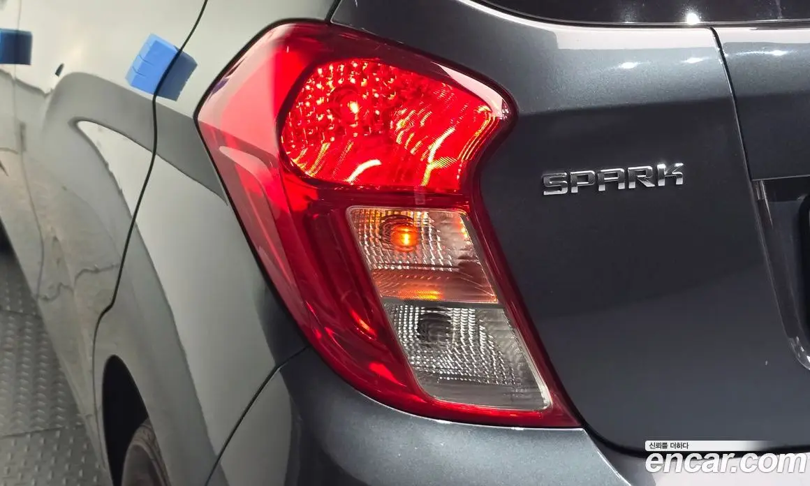 Chevrolet Spark 2018 1.0 автомат (гидро), фото 9