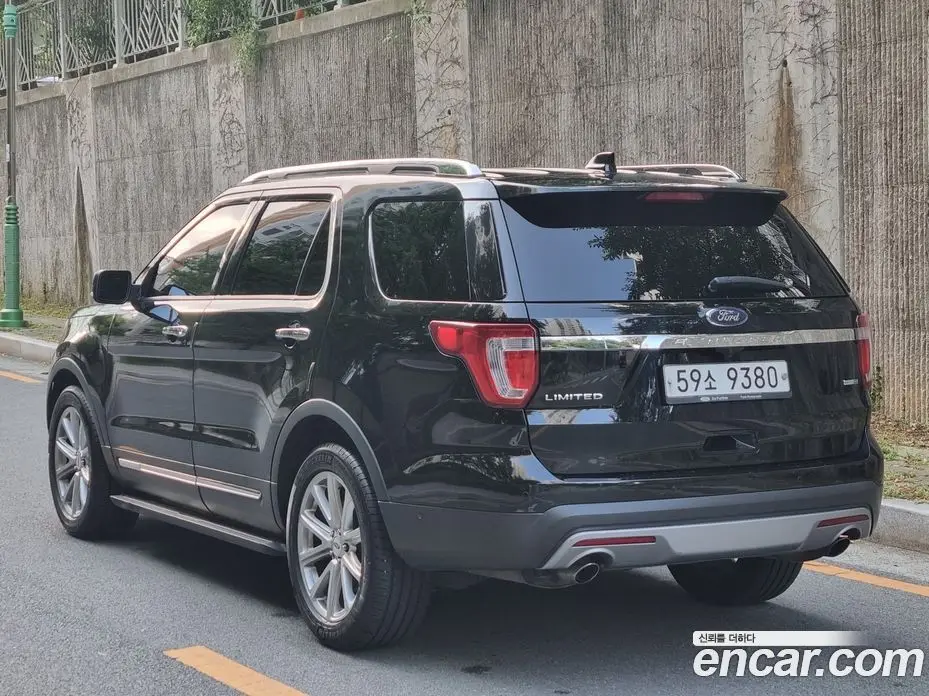 Ford Explorer 2017 2.3 автомат (гидро), фото 7