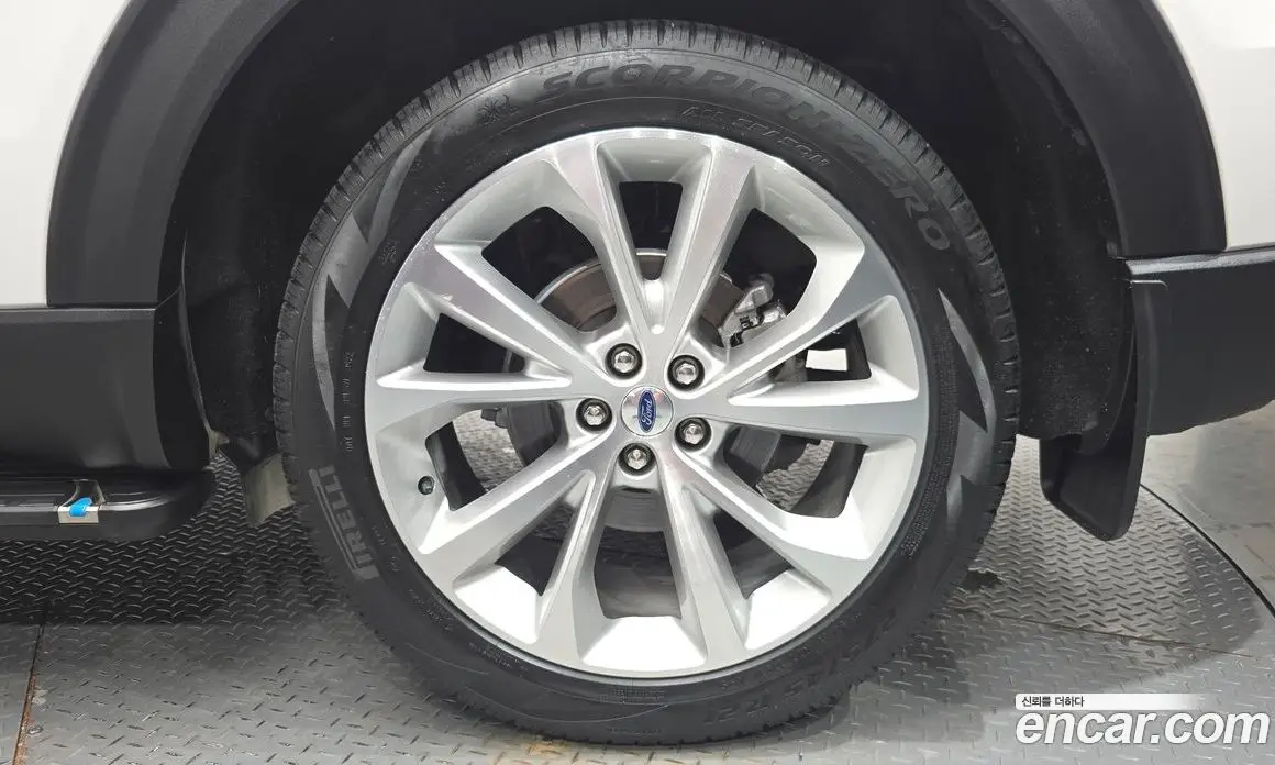 Ford Explorer 2022 3.0 автомат (гидро), фото 6