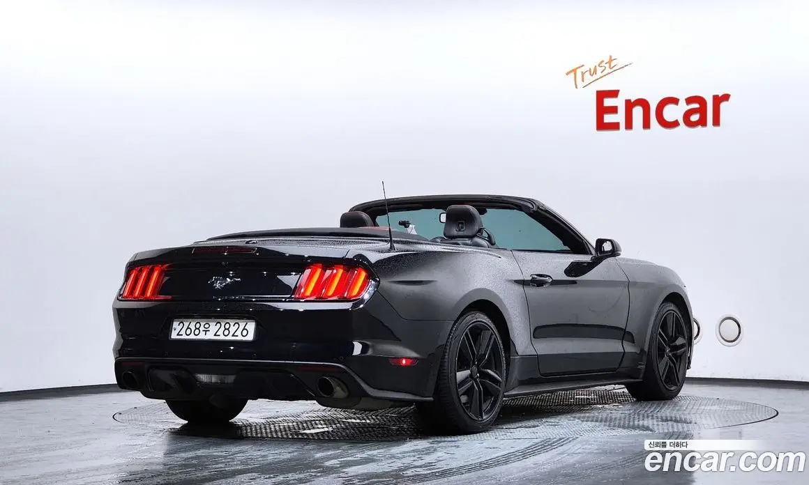 Ford Mustang 2016 2.3 автомат (гидро), фото 2