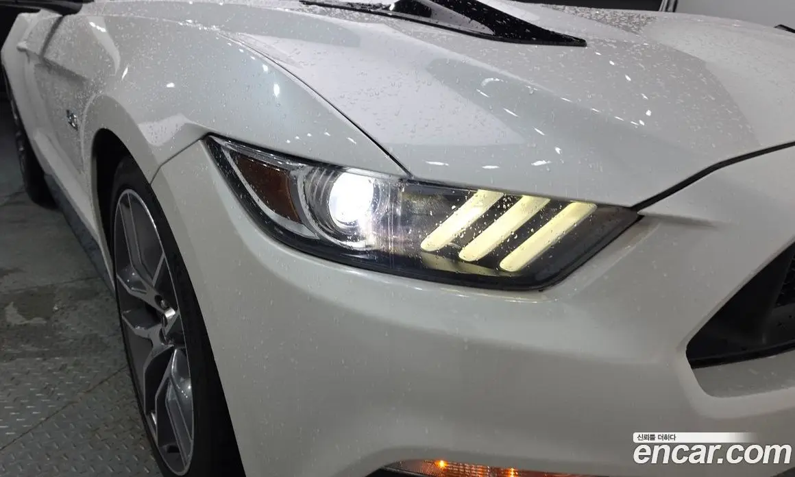 Ford Mustang 2017 2.3 автомат (гидро), фото 7