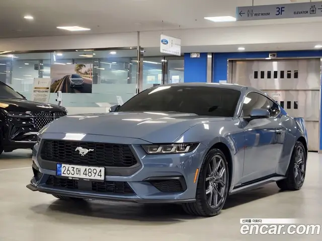 Ford Mustang 2024 2.3 автомат (гидро), миниатюра 1