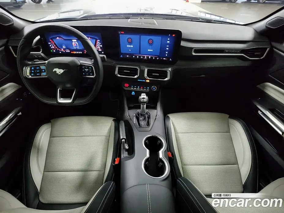 Ford Mustang 2024 2.3 автомат (гидро), фото 7