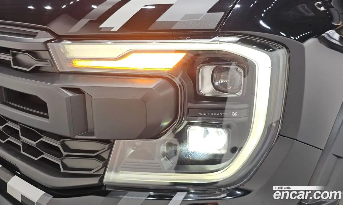 Ford Ranger 2023 2.0 автомат (гидро), фото 8