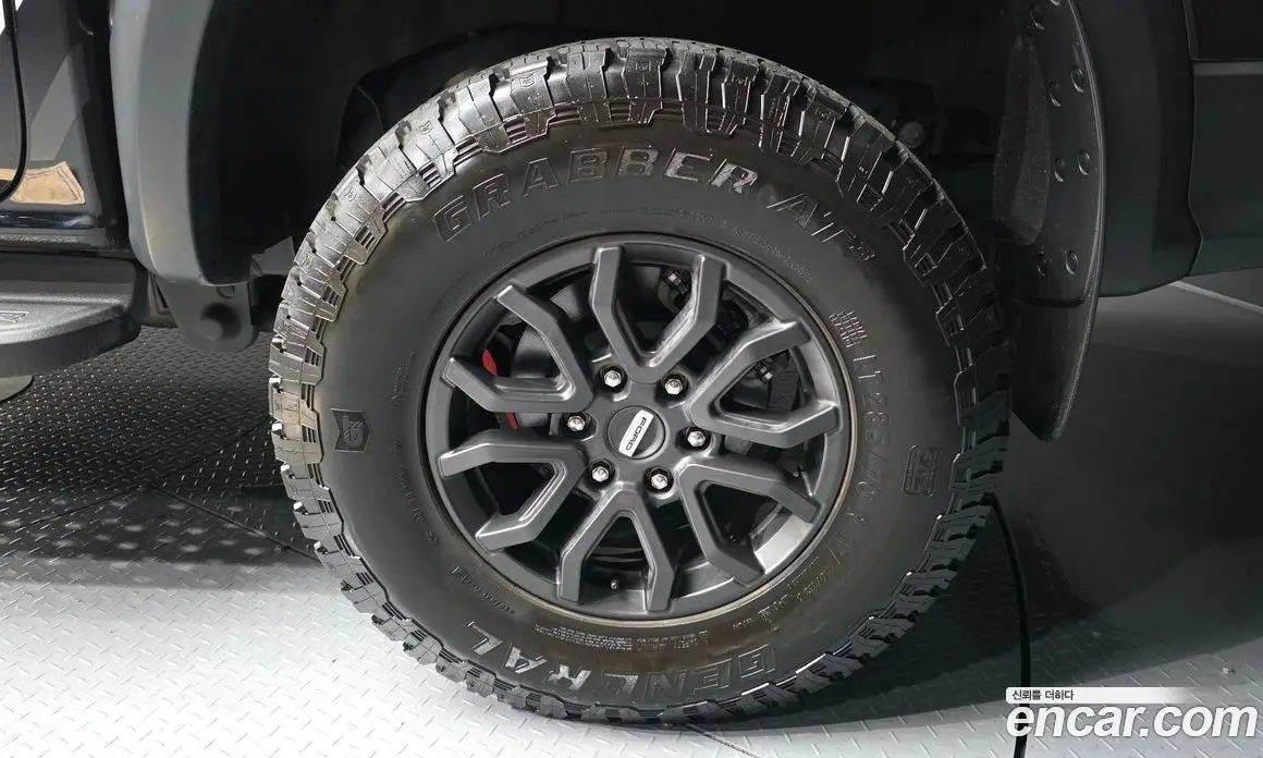 Ford Ranger 2023 2.0 автомат (гидро), фото 5