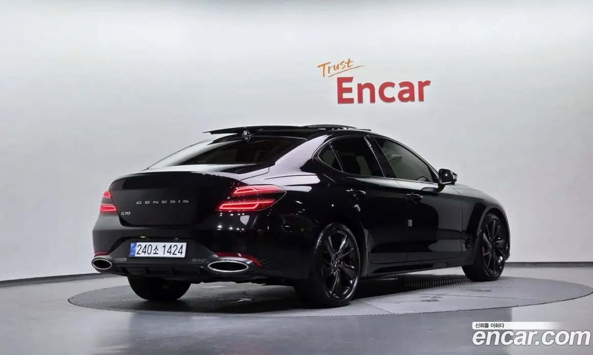 Genesis G70 2023 2.0 автомат (гидро), фото 2
