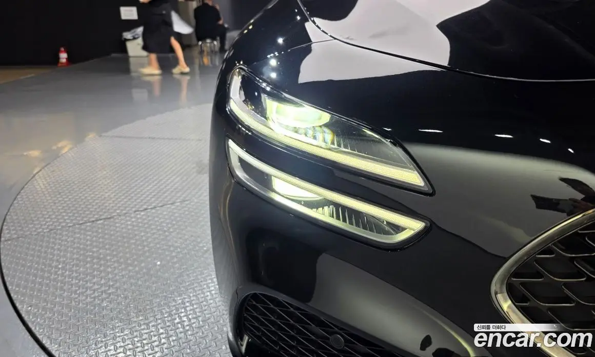 Genesis G70 2023 2.0 автомат (гидро), фото 8