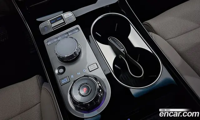 Genesis GV70 2026 2.5 автомат (гидро), миниатюра 11