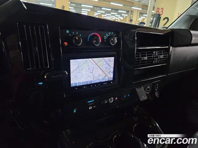 GMC Savana 2020 6.0 автомат (гидро), миниатюра 11
