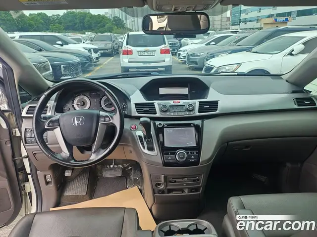 Honda Odyssey 2016 3.5 автомат (гидро), миниатюра 12
