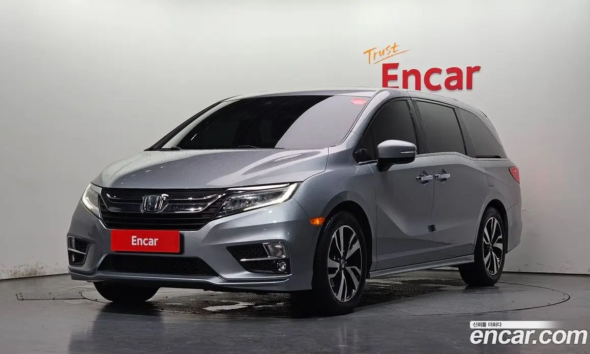 Honda Odyssey 2017 3.5 автомат (гидро), фото 1