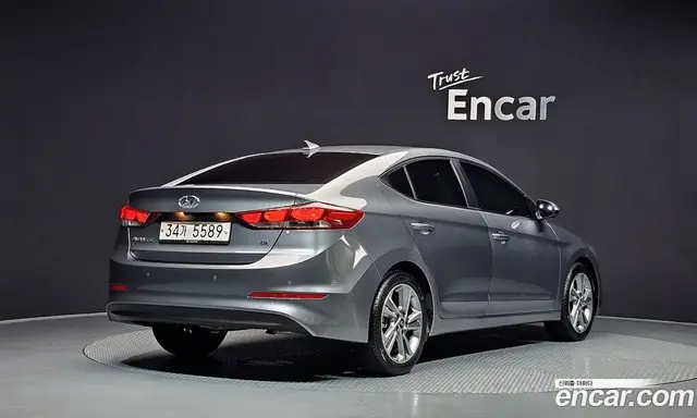 Hyundai Avante 2018 1.6 автомат (гидро), миниатюра 2