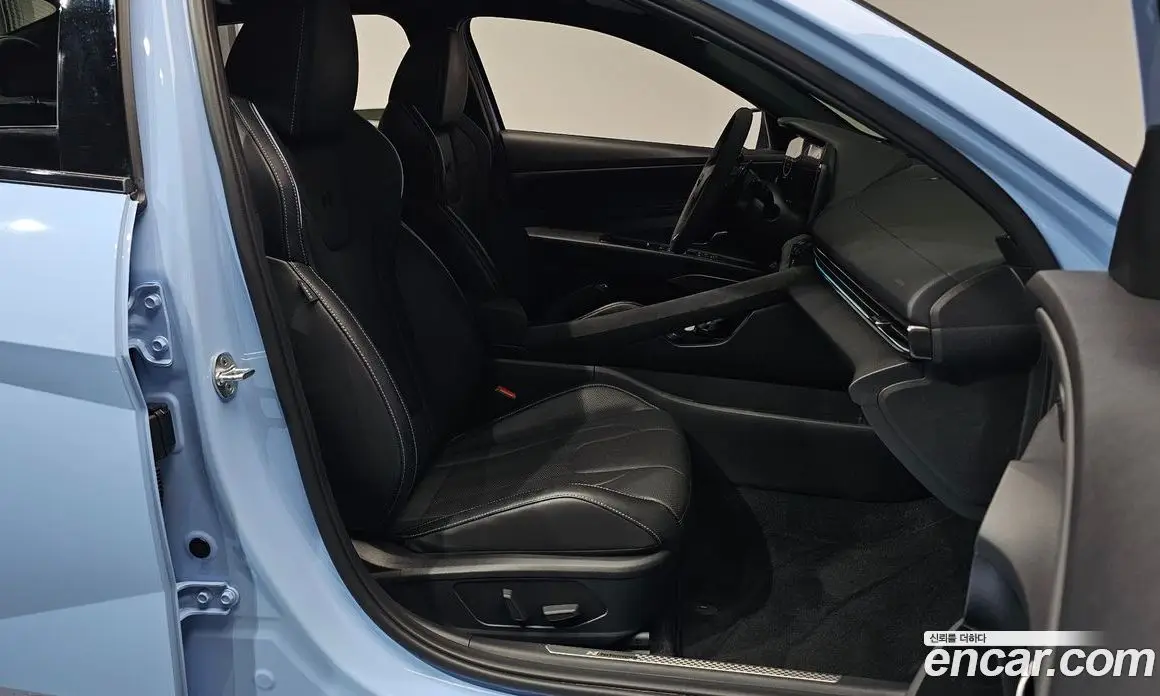 Hyundai Avante 2022 2.0 автомат (гидро), фото 17