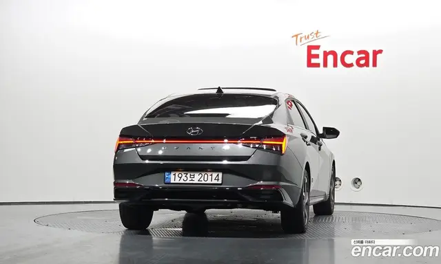 Hyundai Avante 2023 1.6 автомат (гидро), миниатюра 4