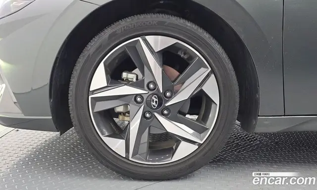 Hyundai Avante 2023 1.6 автомат (гидро), миниатюра 5