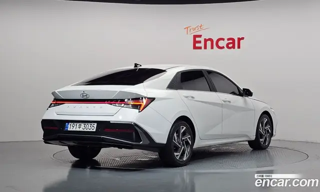Hyundai Avante 2023 1.6 автомат (гидро), миниатюра 2
