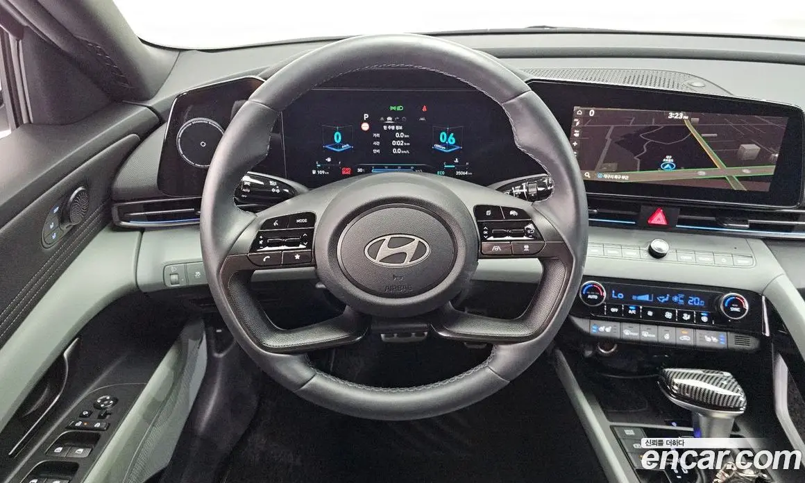 Hyundai Avante 2023 1.6 автомат (гидро), фото 19