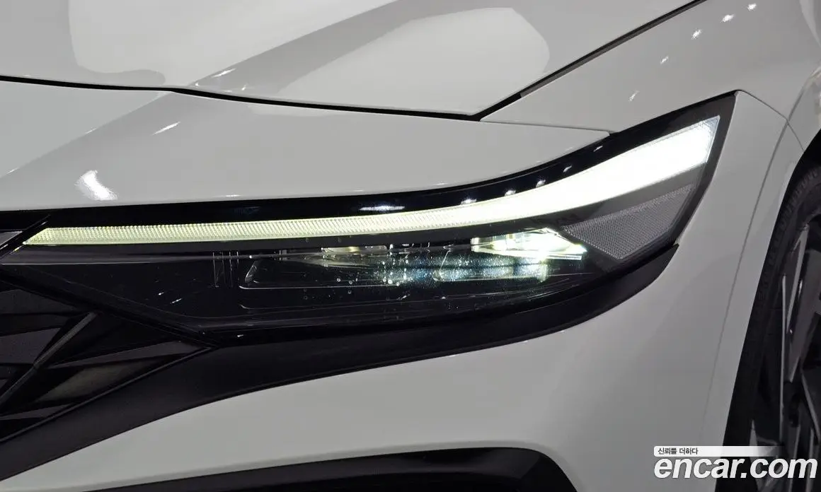 Hyundai Avante 2023 1.6 автомат (гидро), фото 8