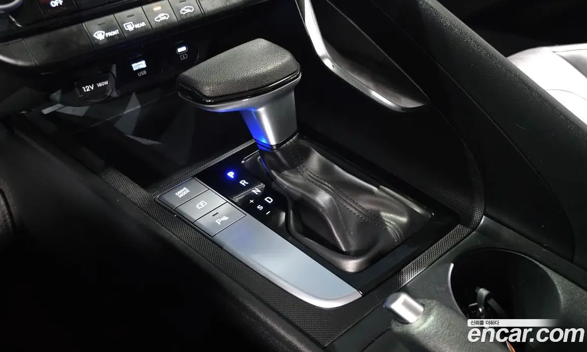 Hyundai Avante 2024 1.6 автомат (гидро), фото 12