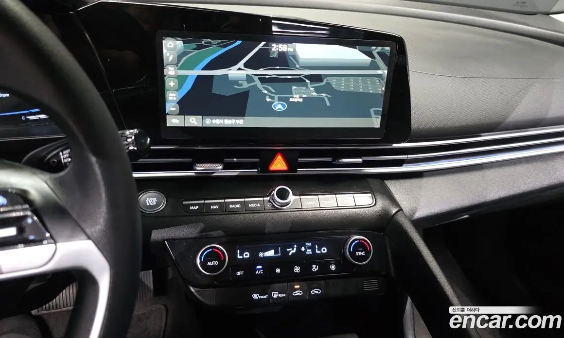 Hyundai Avante 2024 1.6 автомат (гидро), фото 20