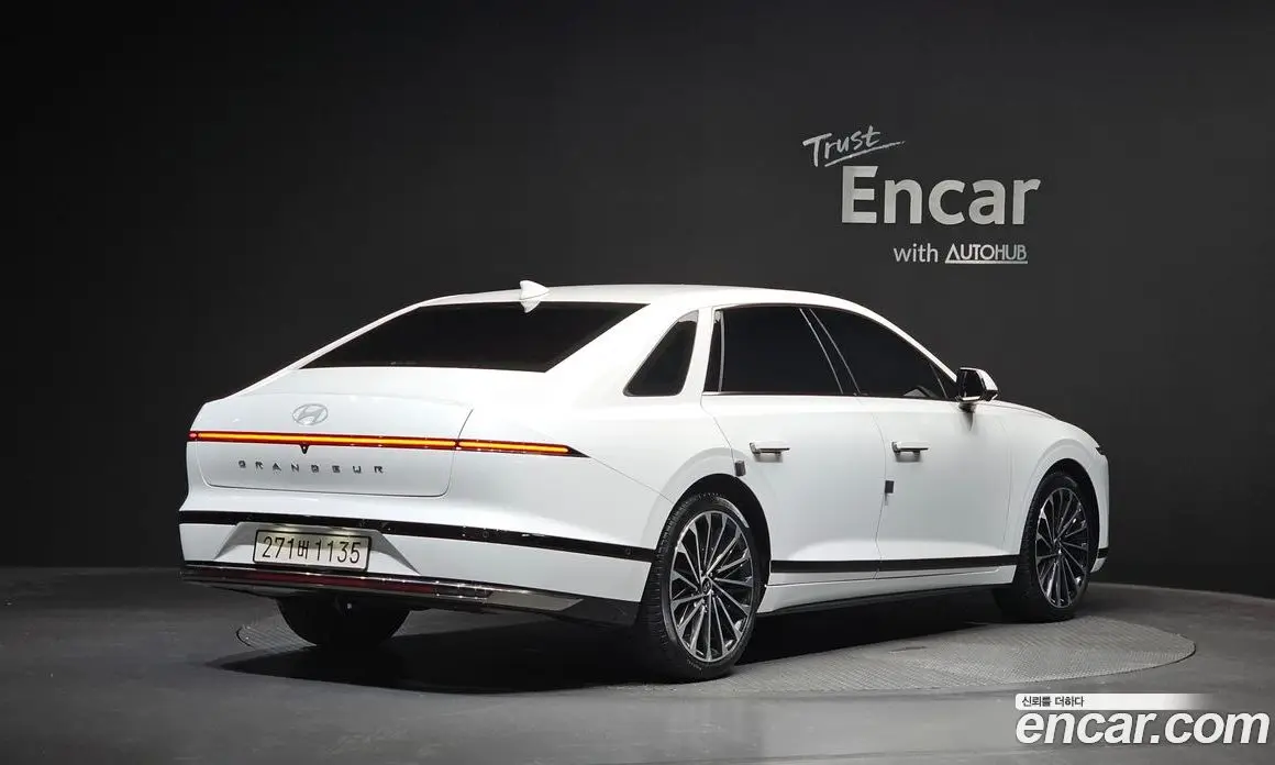Hyundai Grandeur 2025 1.6 автомат (гидро), фото 2