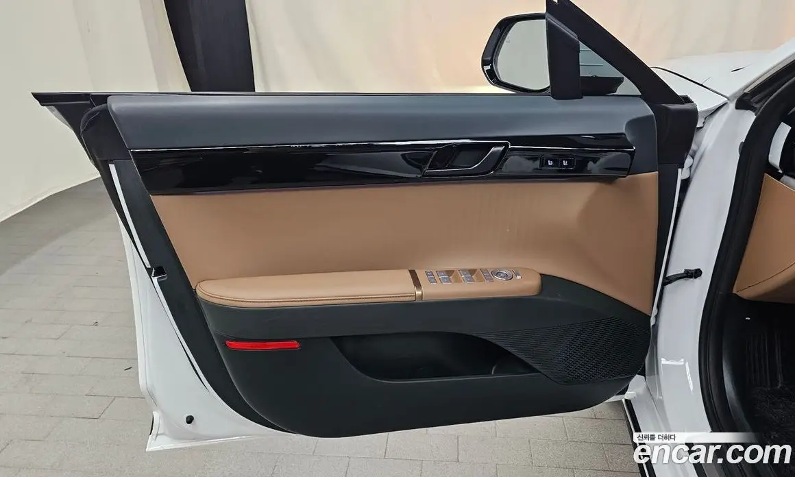 Hyundai Grandeur 2025 1.6 автомат (гидро), фото 14