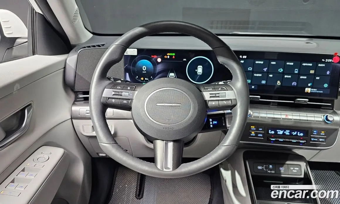 Hyundai Kona 2023 1.6 автомат (гидро), фото 18