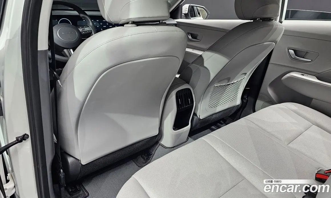 Hyundai Kona 2023 1.6 автомат (гидро), фото 26