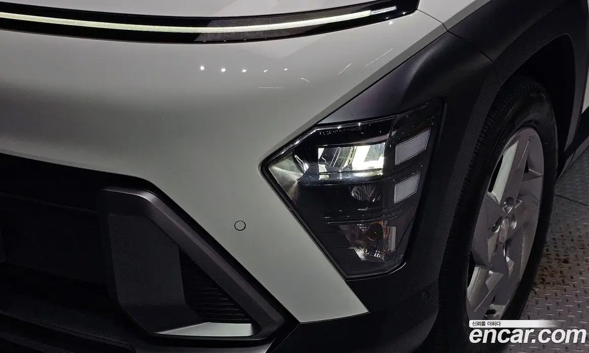 Hyundai Kona 2023 1.6 автомат (гидро), фото 7