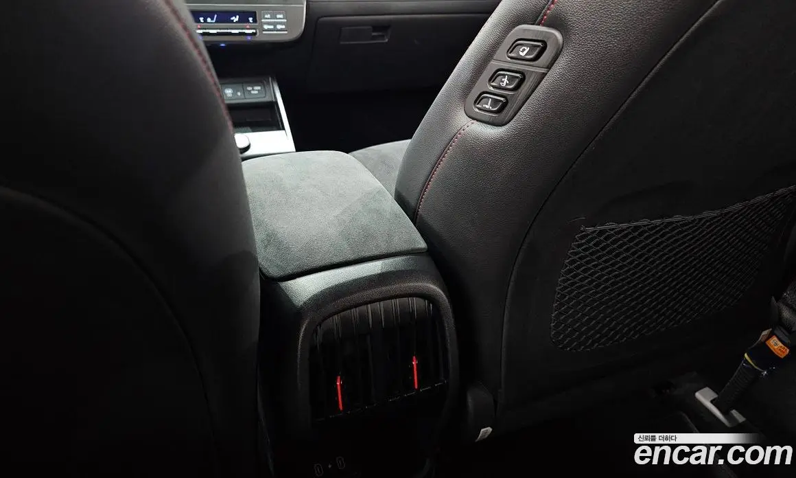 Hyundai Kona 2024 1.6 автомат (гидро), фото 33